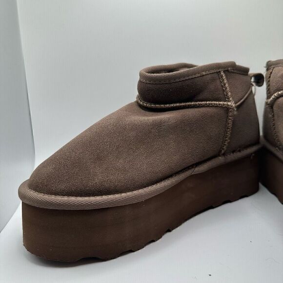 CUSHIONAIRE Women's Genuine Suede pull platform boot +Memory Foam 8 TAUPE - Picture 7 of 7